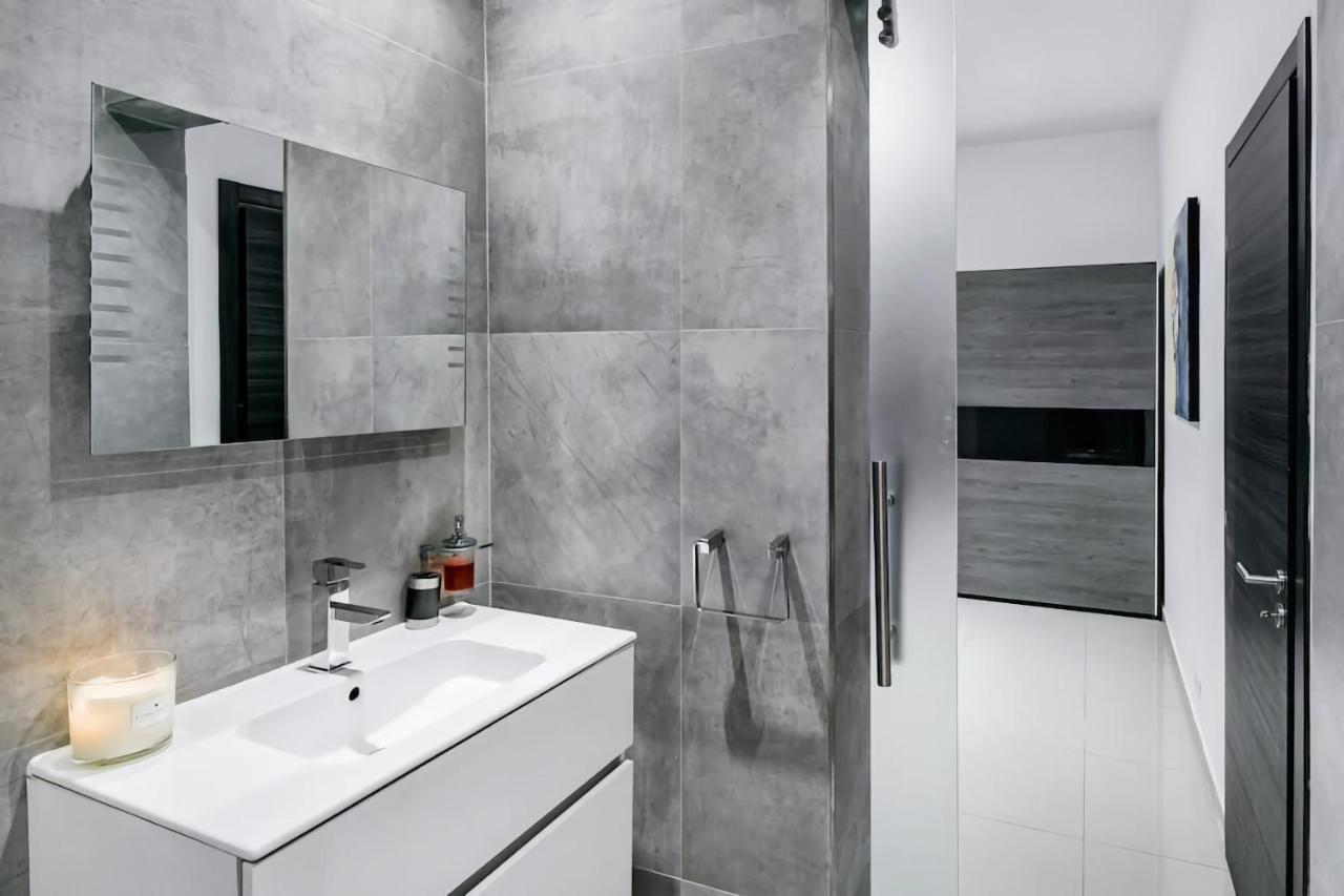 Award Winning Apartment St Julians Saint Julian's Ngoại thất bức ảnh