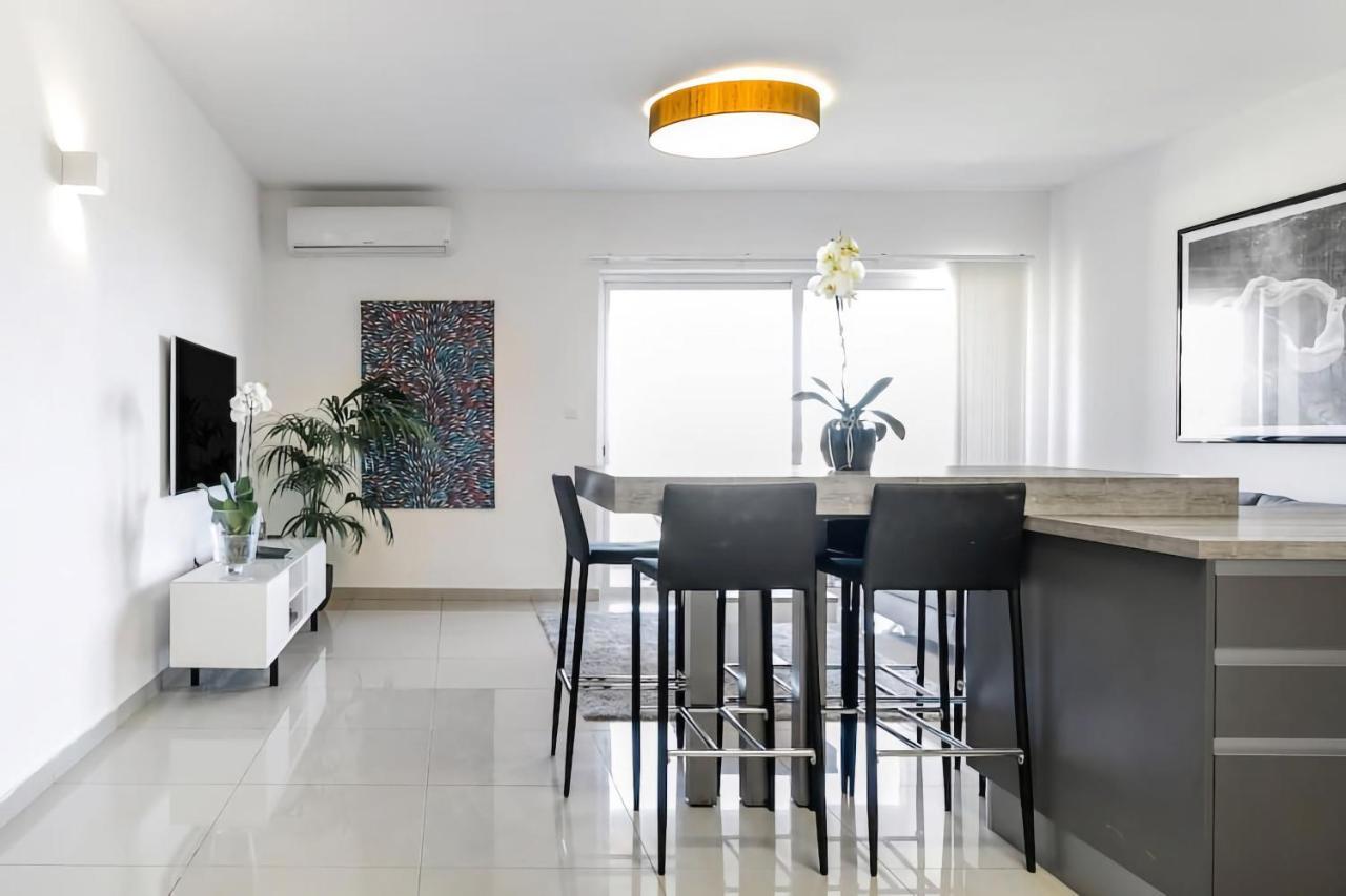 Award Winning Apartment St Julians Saint Julian's Ngoại thất bức ảnh